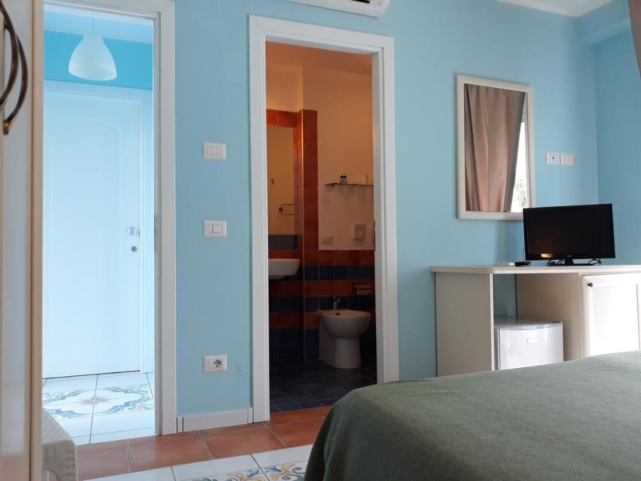 Medea Beach Resort Capaccio Esterno foto
